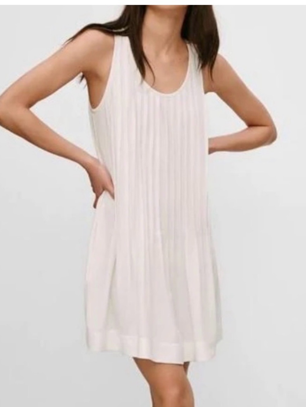 Babaton Sleeveless White Pleated Shift Dress